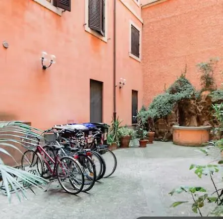 Apartment Spacious Penthouse With Stunning Views Of Historic Landmarks