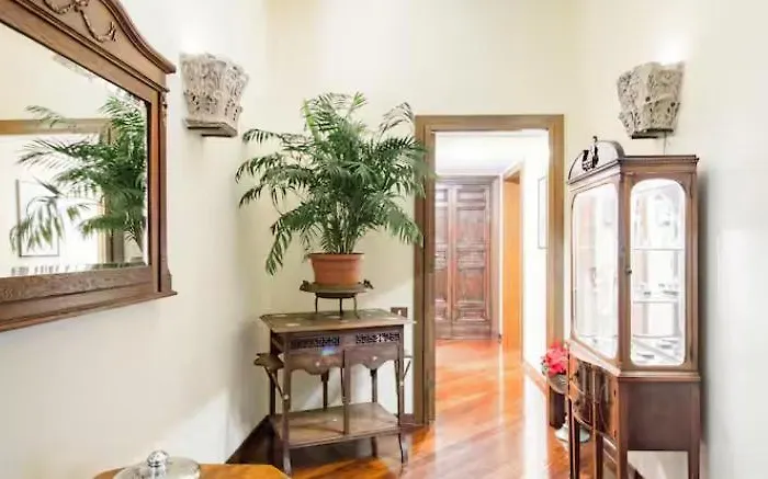 Daire Spacious Penthouse With Stunning Views Of Historic Landmarks