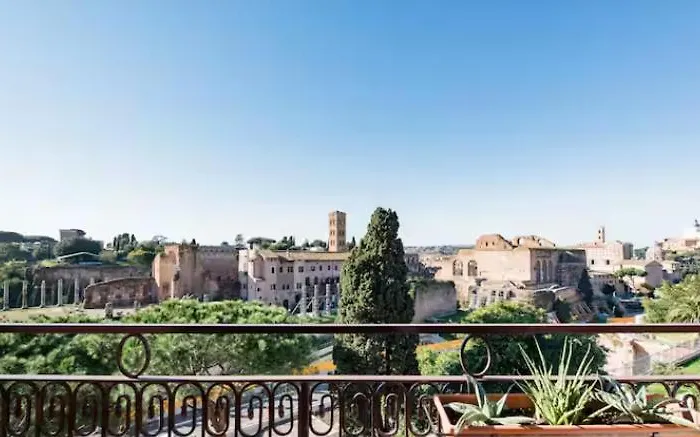 Spacious Penthouse With Stunning Views Of Historic Landmarks Daire *